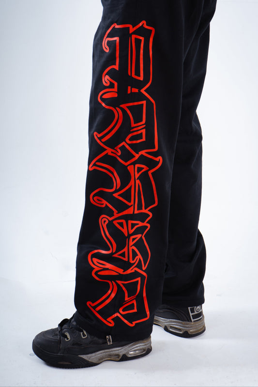 Pantalón Negro Red Lettering