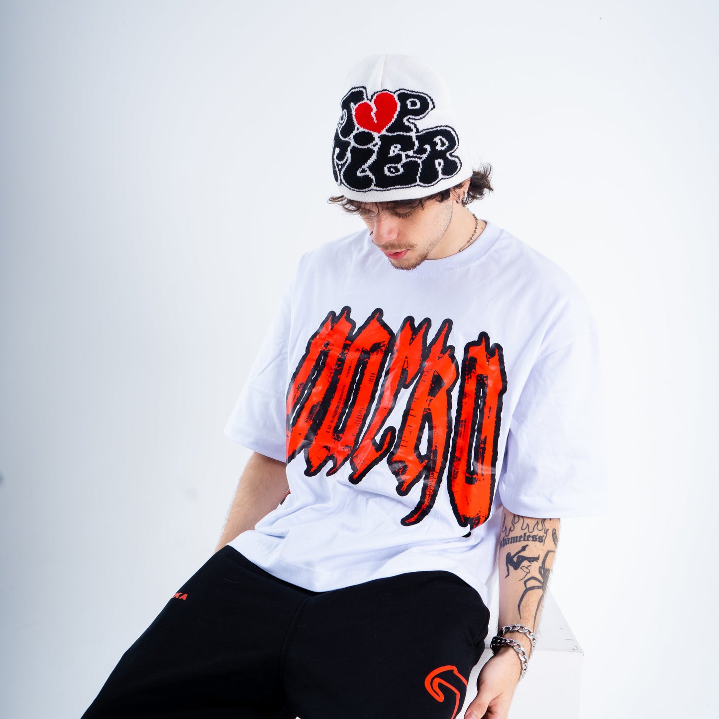 Camiseta Blanca Red Lettering